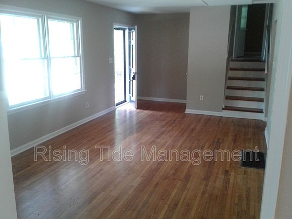 4th image of 305 Argonne Dr