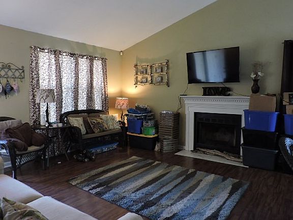 4th image of 84 Grassmire Dr