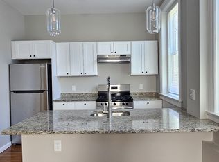 81 Saltonstall Ave #102, New Haven, CT 06513