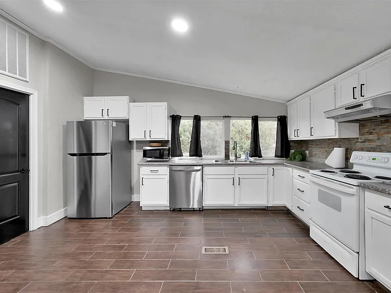 22603 Tuwa Rd — Photo 17