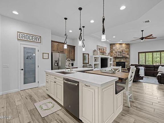 3rd image of 21228 E Excelsior Avenue