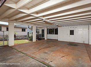 686 Hoohulu Pl, Pearl City, HI 96782