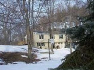 66 Hardy Rd, Londonderry, NH 03053