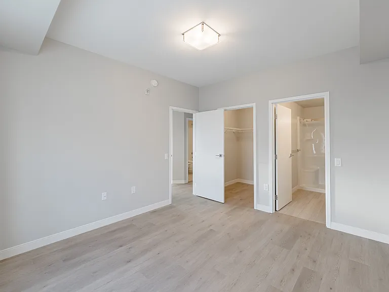 15 Refinery Way — Photo 20