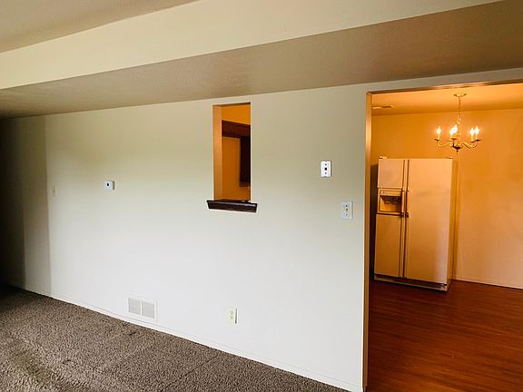 2nd image of 1200 Wyatt Ln #C