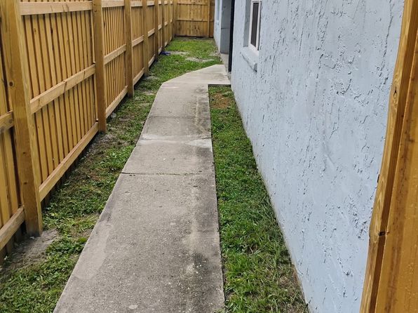 2504 Chestnut Woods Dr #2506