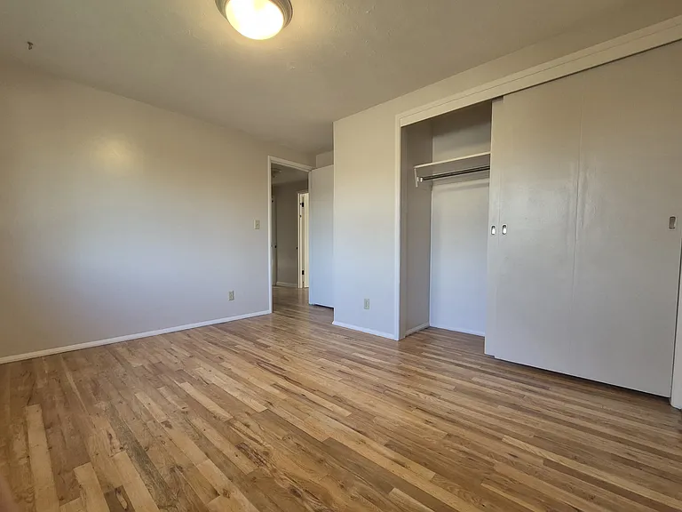 615 Crestview Ave — Photo 8