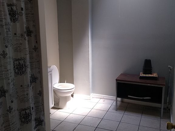 4th image of 2948 Edmondson Ave #495871