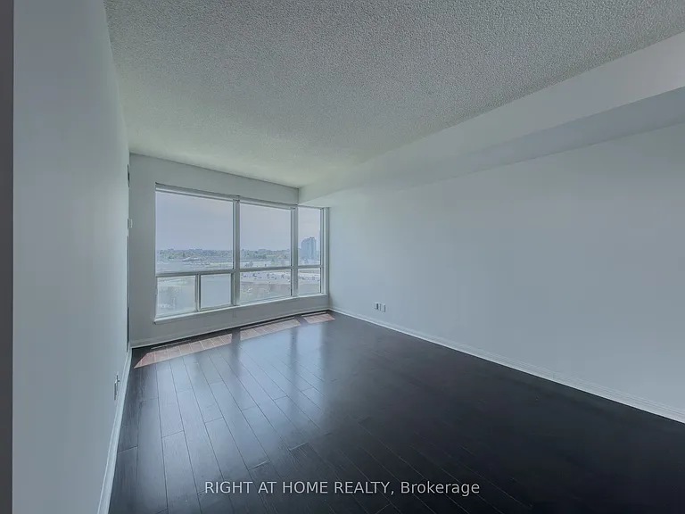 8 Lee Centre Dr #1008 — Photo 9