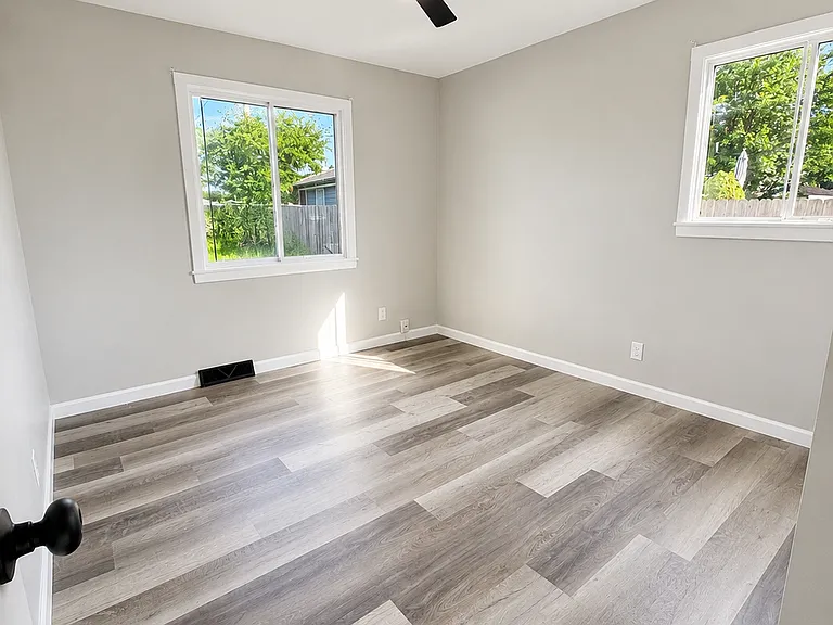 8608 16th Ave — Photo 9