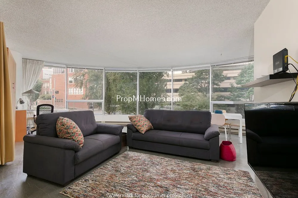 1500 SW 5th Ave Unit 206 photo 1