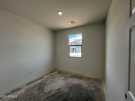 4th image of 47451 W KENNER Drive