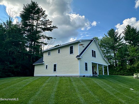 4th image of 6 Redwood Ln