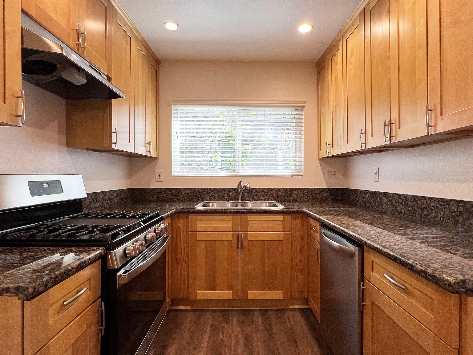 2 bed, $2,400 — Photo 2