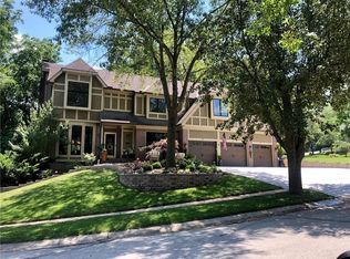 5713 Greenwood St, Shawnee, KS 66216
