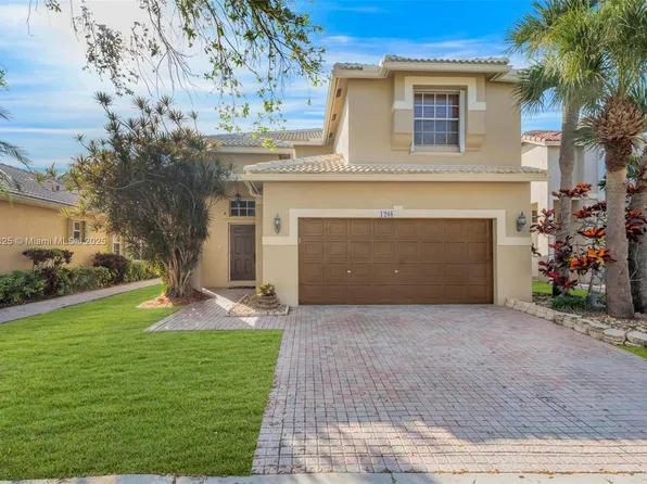 1288 NW 170th Ave, Pembroke Pines, FL 33028