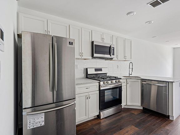 3rd image of 2003 Frankford Ave #2C