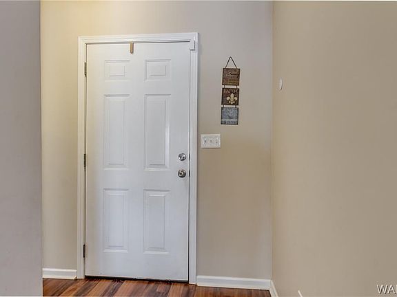 3rd image of 15775 Panther Dr