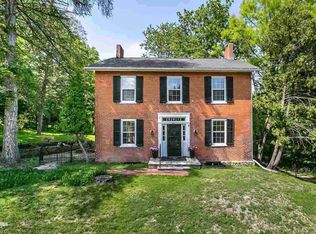 201 N Jackson St, Galena, IL 61036
