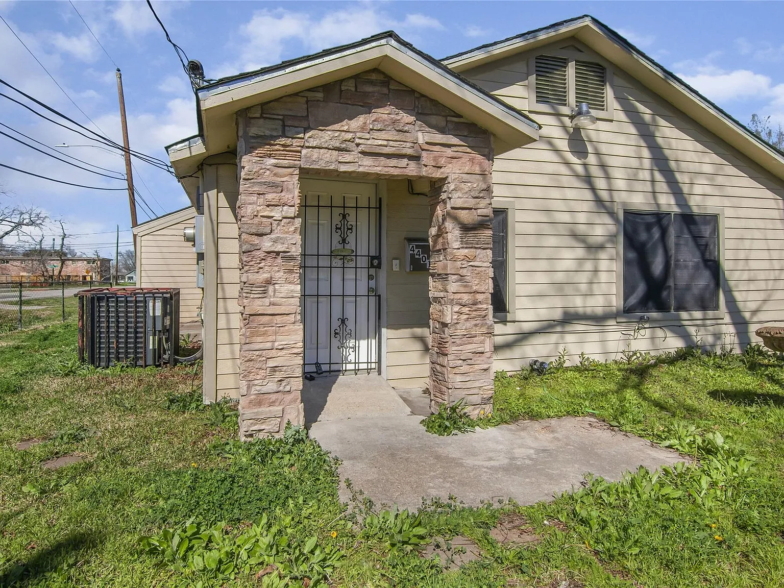 3 bed, 2.0 bath, 1470 sqft, $1,525 — Photo 4