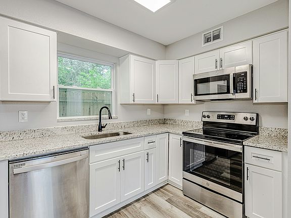 3rd image of 8725 N 50th St #B