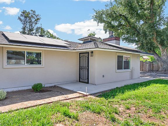 5th image of 4832 N Fruit Ave