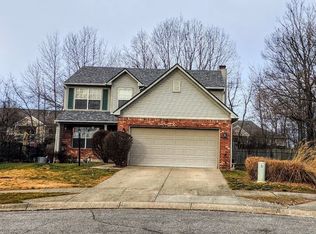 834 Charter Woods Dr, Indianapolis, IN