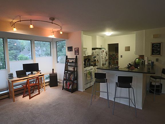 Open kitchen