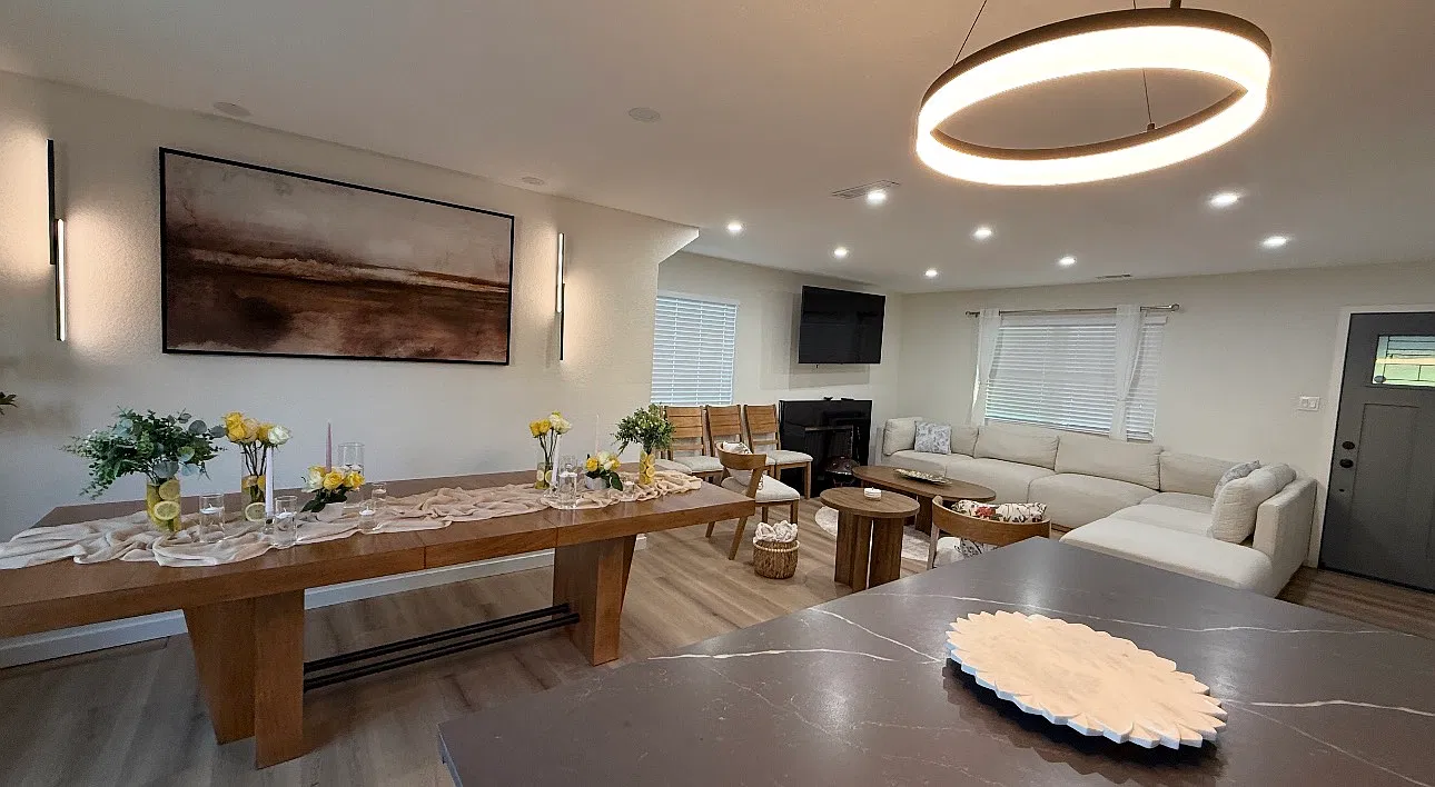 3 bed, 1200 sqft, $3,600 — Photo 2
