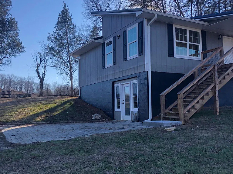 Side entrance / basement