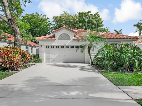 9758 Harbour Lake Circle, Boynton Beach, FL 33437