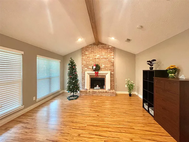 3023 Sam Houston Dr — Photo 3