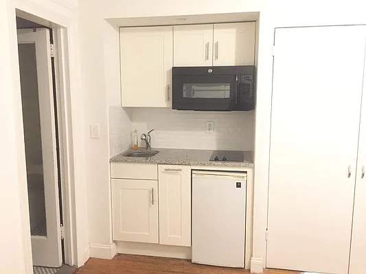 Rented by PLS International LLC | media 4