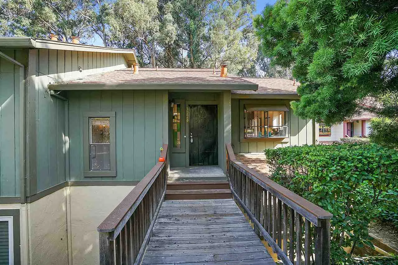 3228 Monika Ln photo 1