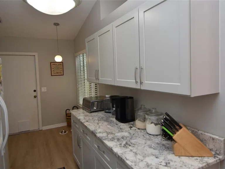 4941 SW 10th Ln — Photo 13