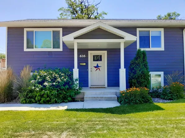 614 E 1st St, Laurel, MT 59044