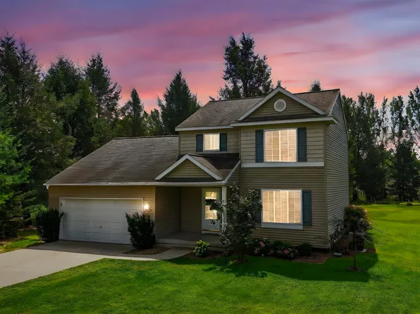 553 Strohm Rd, Traverse City, MI 49696