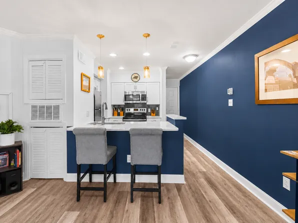 244 S Cedar St, Charlotte, NC