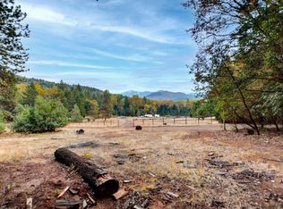 108 Cricket Ln, Grants Pass, OR 97527