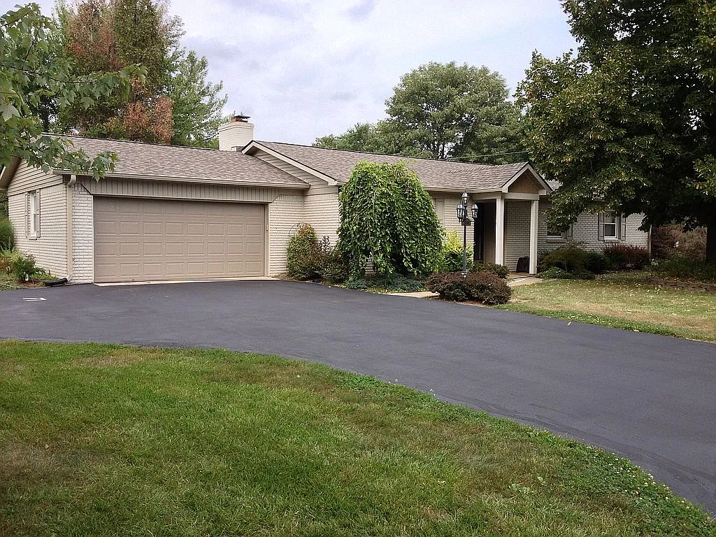 5448 Hickory Ln photo 1