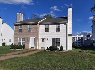 2037 Commonwealth Dr, Charlottesville, VA 22901