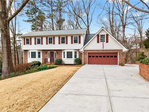 1663 Huntingford Dr, Marietta, GA 30068
