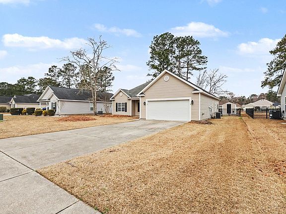 4th image of 209 Georgia Mae Loop