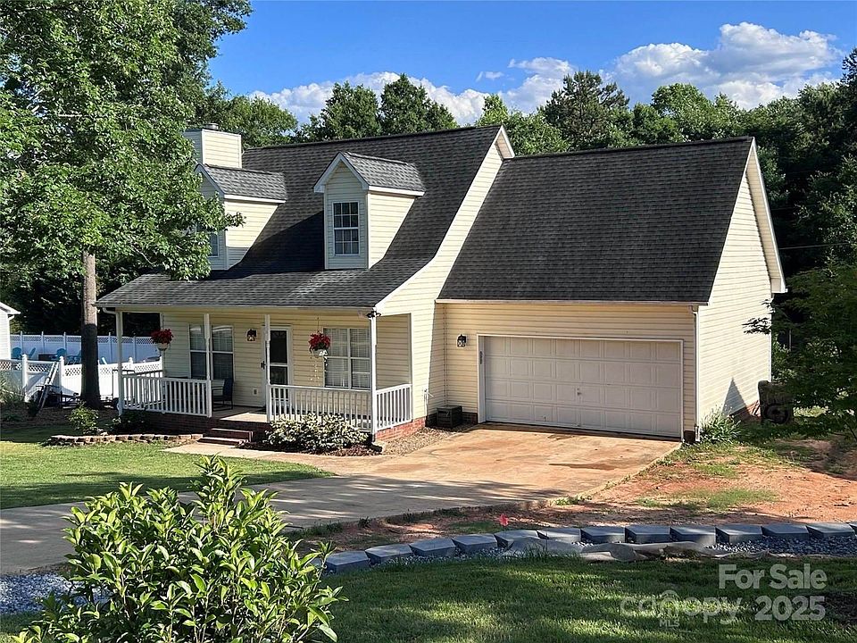 2nd image of 1505 Wimbleton Woods Dr #5
