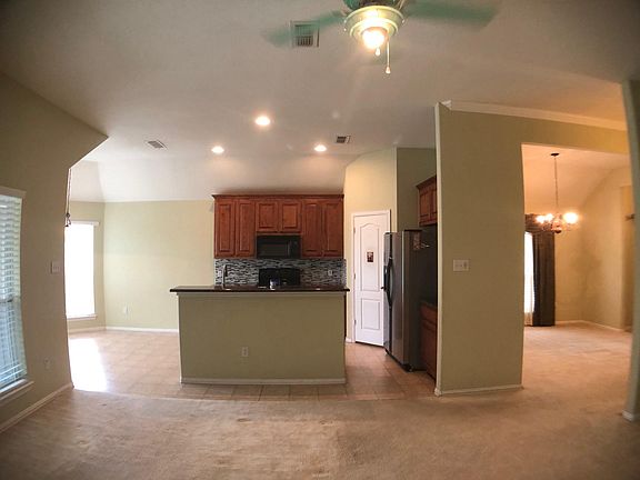 5th image of 9070 Riverfalls Dr
