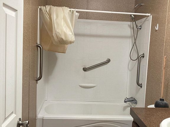 5th image of 1615 Private Dr