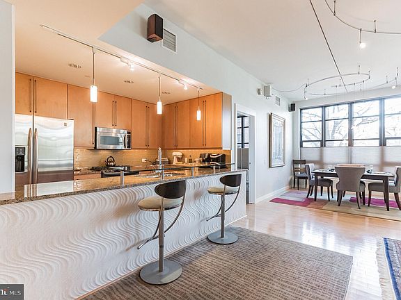 4th image of 319 Vine St APT 101