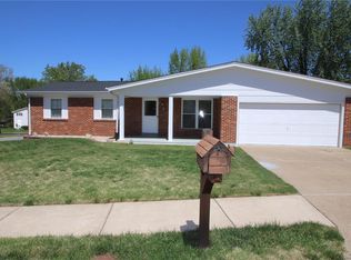 2 Yale Ct, Saint Charles, MO 63301