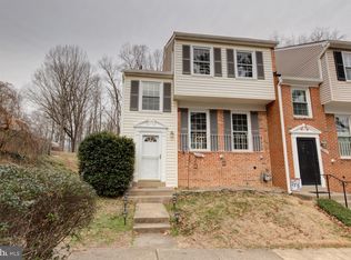 8358 Uxbridge Ct, Springfield, VA 22151