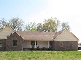 3 N Arnold Dr, Augusta, KS 67010